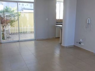 Foto 3 de DE OPORTUNIDAD VENDO CASA DE 3 HABITACIONES EN MIRASIERRA BAJA, UBICACION ESTRATEGICA, AL ALCANCE DE TU BOLSILLO