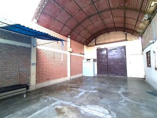 Foto 7 de Amplia Casa de 308 m² en Urbanización Pacocha – Cerca al Colegio Xammar