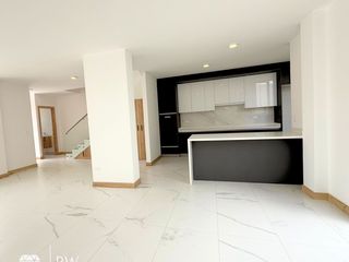 Foto 3 de Casa en Tumbaco a estrenar, cerca a la plaza Hilacril