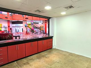 Foto 5 de EN RENTA LOCAL COMERCIAL ORO PLAZA MACHALA