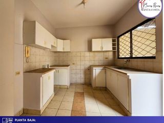 Foto 2 de Casa en Venta, 3 dormitorios, Ubicada muy cerca del Hospital del IESS de Manta