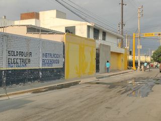 Foto 1 de Alquiler de Local Comercial 280 m² en Salas Guadalupe - CRUCE CON PANAMERICANA