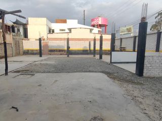 Foto 2 de Alquiler de Local Comercial 280 m² en Salas Guadalupe - CRUCE CON PANAMERICANA
