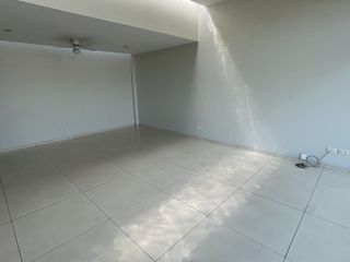 Foto 12 de vendo dpto  Elias Aparicio la planicie la molina $245,000