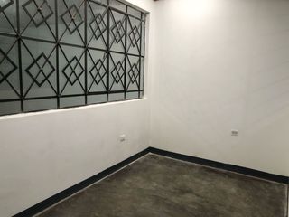 Foto 10 de Venta De Casa En Ubicación Estratégica - 161 M² De Terreno