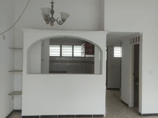 Foto 2 de VENTA APARTAMENTO BARRIO EL LIDO - CALI (VALLE)