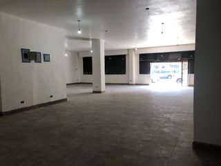 Foto 2 de Excelente Local Comercial de Renta en La Villaflora