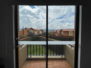 Foto 4 de HERMOSA CASA EN VENTA - CIPRÉS HACIENDA FONTANAR