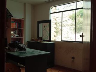 Foto 5 de Venta De Casa De 3 Pisos En Puente Piedra