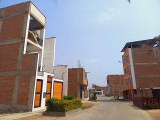 Foto 35 de VENDO TERRENO RESIDENCIAL DE 120 M2 URB. ESMERALDA ETAPA 1  CARABAYLLO