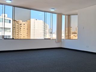 Foto 6 de ALQUILER DE OFICINA EN AV. GRAU, MIRAFLORES