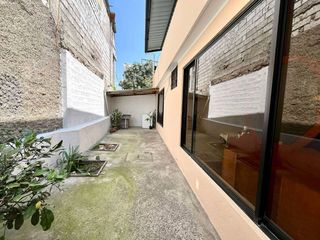 Foto 2 de Casa de una planta en venta en Conocoto