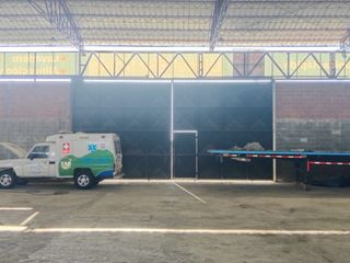 Foto 19 de BODEGA CON PARQUEADERO SOBRE VÍA NACIONAL EN GLORIETA
