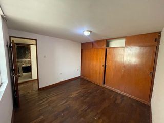 Foto 9 de Se Vende Amplio Departamento 3er piso en Breña