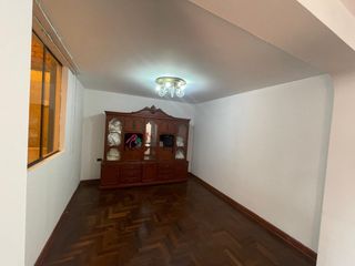 Foto 5 de Se Vende Amplio Departamento 3er piso en Breña