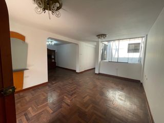 Foto 4 de Se Vende Amplio Departamento 3er piso en Breña