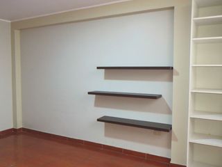 Foto 20 de CASA 3 PISOS EN VENTA 150 M2 CALLE SAGITARIO - ATE