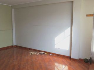 Foto 22 de CASA 3 PISOS EN VENTA 150 M2 CALLE SAGITARIO - ATE