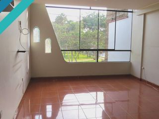 Foto 23 de CASA 3 PISOS EN VENTA 150 M2 CALLE SAGITARIO - ATE