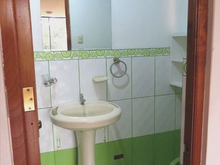 Foto 25 de CASA 3 PISOS EN VENTA 150 M2 CALLE SAGITARIO - ATE