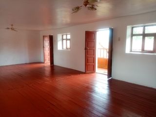 Foto 8 de Venta de Amplia Casa de 285 m² a Solo una Cuadra de la Municipalidad de San Jerónimo - Cusco