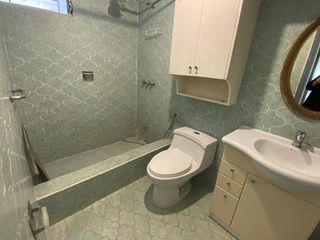 Foto 10 de VENTA CASA EN EL CENTENARIO SUR DE GUAYAQUIL