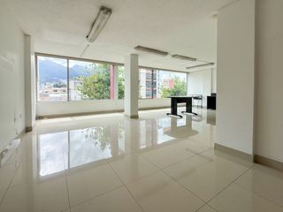 Foto 2 de Oficinas en Renta en Veintimilla y Amazonas – La Mariscal, Quito