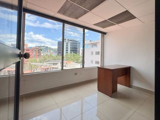Foto 8 de Oficinas en Renta en Veintimilla y Amazonas – La Mariscal, Quito