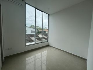 Foto 7 de APARTAMENTO 302 EN EDIFICIO VILLA SOL - BARRIO PORTAL DE LA PRADERA