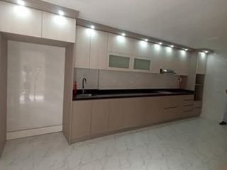 Foto 1 de VENTA CASA 2 PISOS EN URB. PRIMAVERA