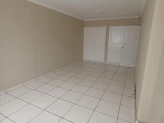 Foto 10 de VENTA CASA 2 PISOS EN URB. PRIMAVERA