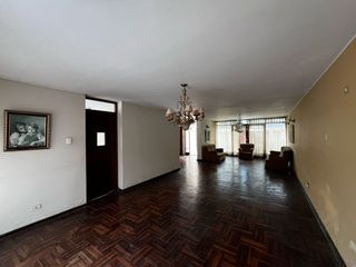 Foto 12 de VENTA CASA 2 PISOS EN URB. PRIMAVERA