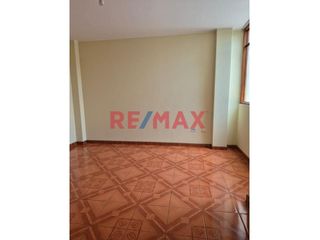 Foto 8 de Departamento En Alquiler A Un Increíble Precio