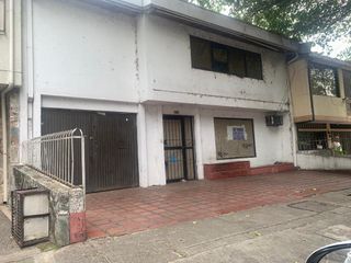Foto 1 de SE VENDE CASA PARA REMODELAR