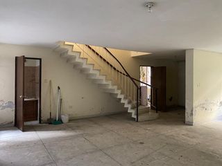 Foto 8 de SE VENDE CASA PARA REMODELAR