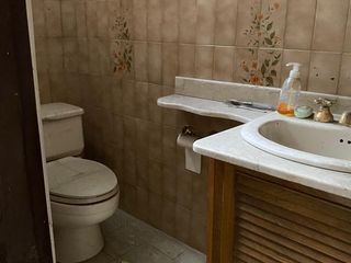Foto 10 de SE VENDE CASA PARA REMODELAR