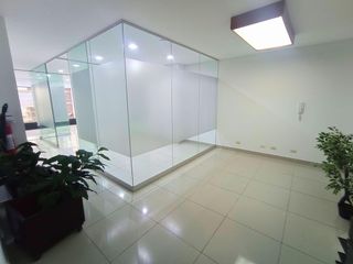 Foto 3 de Alquiler Miraflores PARDO - Oficina de 1 Ambiente con 3 Oficinas - Área: 53.51m²