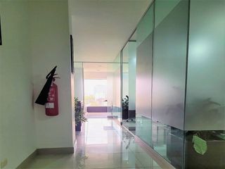 Foto 5 de Alquiler Miraflores PARDO - Oficina de 1 Ambiente con 3 Oficinas - Área: 53.51m²