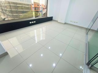 Foto 13 de Alquiler Miraflores PARDO - Oficina de 1 Ambiente con 3 Oficinas - Área: 53.51m²
