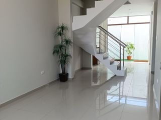 Foto 7 de Casa de estreno en Dunas de La Florida VI Etapa – Diseño moderno y ubicación estratégica
