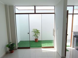 Foto 18 de Casa de estreno en Dunas de La Florida VI Etapa – Diseño moderno y ubicación estratégica