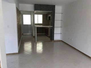 Foto 3 de SE VENDE CASA EN URBANIZACIÓN LOS ÁNGELES