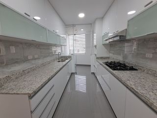 Foto 2 de Departamento de Estreno en Venta de 3 Dormitorios y Áreas Comunes en Mayorazgo – Ate, límite con La Molina