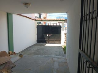 Foto 5 de CASA INDEPENDIENTE EN RENTA PARA EMPRESAS SECTOR BACKER NORTE DE QUITO