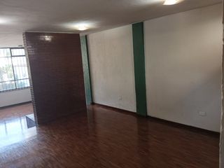 Foto 10 de CASA INDEPENDIENTE EN RENTA PARA EMPRESAS SECTOR BACKER NORTE DE QUITO
