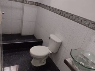 Foto 8 de Vendo Local Comercial de 470m2 En Av. Próceres De La Independencia Cerca A La Estación San Carlos. Sjl