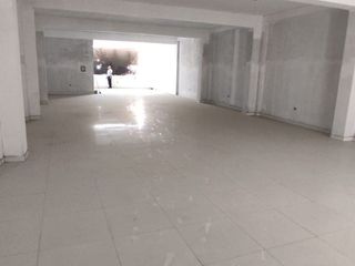 Foto 9 de Vendo Local Comercial de 470m2 En Av. Próceres De La Independencia Cerca A La Estación San Carlos. Sjl