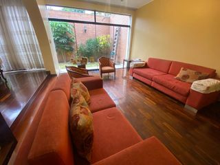 Foto 4 de VENDO HERMOSA Y AMPLIA CASA EN SURCO
