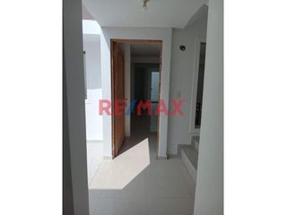 Foto 14 de ¡Imperdible! Venta De Casa Nueva De 02 Pisos (Base Para 3 Pisos + Azotea), En Condominio Sol De Chan Chan Altura Colegio Ramon Castilla