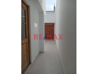 Foto 15 de ¡Imperdible! Venta De Casa Nueva De 02 Pisos (Base Para 3 Pisos + Azotea), En Condominio Sol De Chan Chan Altura Colegio Ramon Castilla